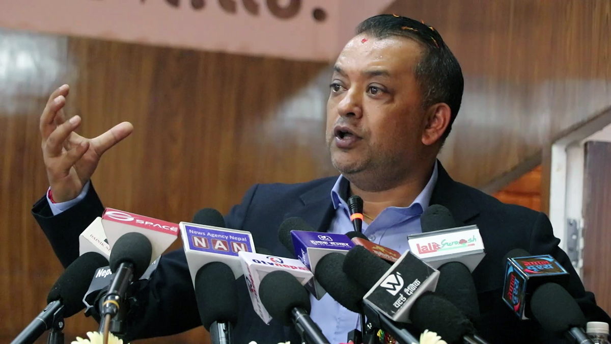 पेटमा हरि सम्झेर जितनारायणलाई भोट हाल्न गगन थापाको आह्वान